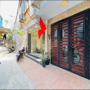 cho thuê phòng trọ gia rẻ 25m2gần trung tâm quận hoàng mai, đầy đủ nội thất, gần bến xe