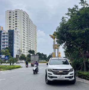 Chính Chủ Cần Bán Biệt Thự 4 Tầng - Vòng Xoay Cát Tường, Tp. Bắc Ninh