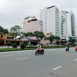 Bán Biệt Thự 2 Tầng Kiệt Chính Hữu, 236m2 Sát Biển Phạm Văn đồng