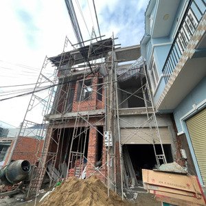 chủ gởi bán nhà 1 trệt 1 lầu (hoàn công) kdc hoàng minh chánh p. hoá an. giá chỉ 2,8 tỷ