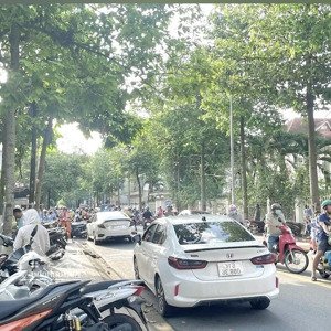 Bán Nhà Mặt Tiền đường Lê Thị Trung 1 Trệt 2 Lầu