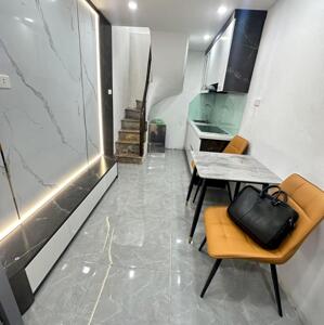 Bán nhà Ngô Sĩ Liên, Đống Đa 16mx4 tầng 2 ngủ full nội thất ở ngay 2.9 tỷ