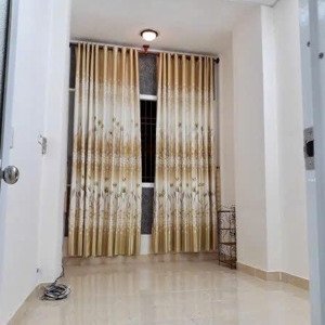 nguyên căn hxt lê văn sỹ 3x11m trệt lầu 2p 2wc 14tr/tháng