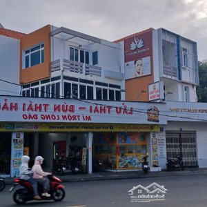 cho thuê mặt bằng kinh doanh - 148 trương công định, gần bãi trước khu vực sầm uất