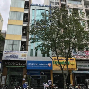 chỉ đúng 35 tỷ sỡ hữu ngay nhà mt sư vạn hạnh q.5 đối diện khách sạn winsor dt: 4mx26m trệt 3 lầu