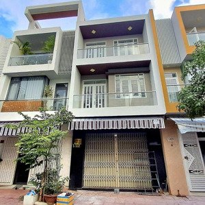 giảm 300tr bán nhanh nhà 3 tầng kđt hà quang 2 nha trang_ gần sông thoáng mát