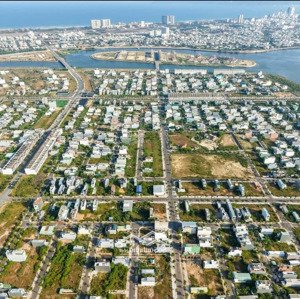 Siêu đẹp!! Chào Bán Lô đấy Kẹp Cống Nam Hoà Xuân B2-60 Ngay Trương Quang được, 100m2 Giá Tốt