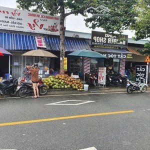 Bán Mặt Tiền Chợ 6kiot Dòng Tiền 24tr/th đất Ngay Vị Trí đắc địa Trung Tâm Thành Phố Mới 7,5x30m
