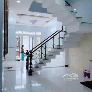 cho thuê nhà 200/9 tân hương - 4x14m - 2 lầu - st - 4pn - 3wc - chính chủ giá tốt