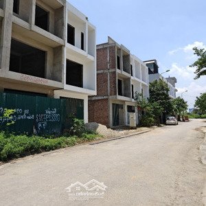 Nhà Thô Mặt Bằng 934 Giá Siêu Hời