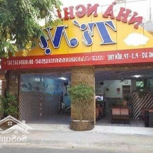 cho thuê mặt bằng / nhà nguyên căn mặt tiền 9m x 35m ngay chợ bến tre