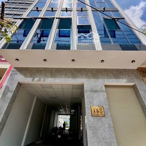 cho thuê toà nhà mới đẹp, có thang máy đường đồng khởi trung tâm thành phố biên hòa