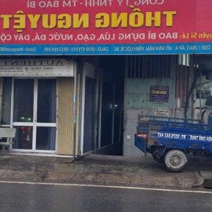 Kho Cho Thuê 1000m2. Vị Trí: Góc 2 Mặt Tiền đường Võ Văn Vân, Xã Vĩnh Lộc B, Bình Chánh