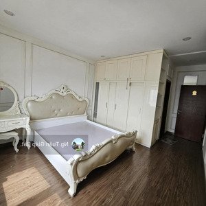 bán căn trục 05 tòa 57,2m2 ban công hướng đông mát mẻ, 4,55 tỷ