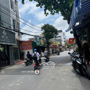 mặt đường miếu hai xã - lô góc - diện tích 100m2 ngang 5.2m đang kinh doanh cực tốt