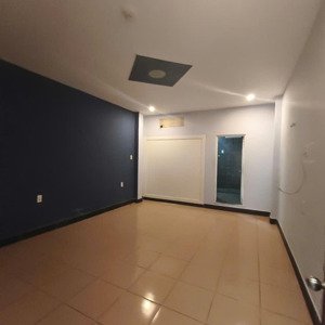 cho thuê nhà nguyên căn hẻm 8m đường nguyễn văn thương (d1 cũ) dt 3,8x18 - 4 tầng. giá 26tr/tháng