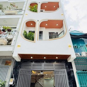nhà hiếm đặng chất, quận 8 giá mềm ra sổ 68,4m2. giá: 2,6 tỷ ngay mặt tiền đường lớn sổ riêng