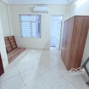 Cho Thuê Phòng Ngõ 302 đường Láng, Gần Ngã Tư Sở