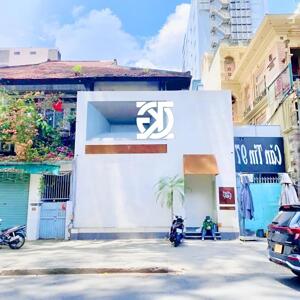 [ QUẬN 1 ] Cho Thuê Nhà: 102 Sương Nguyệt Ánh - 7.5x26m, 2 tầng
