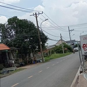 đất đường nguyễn văn tạo ngang 70m dài 112m chỉ 60t