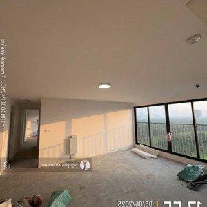 cần bán căn 176m2 siêu đẹp view sân golf hồ thiên nga giá 10.7 tỷ bao phí aquabay ecopark