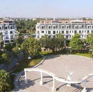 sống tiện nghi ở ngay trung tâm đông anh, kết nối thuận tiện. lh 