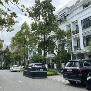 bán liền kề vinhomes gardenia duy nhất 1 căn 6 tầng thang máy tài chính nhỉnh 40 tỷ.