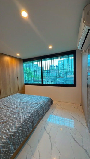 bán nhà nguyên căn hồng mai - ba gác đỗ, dân trí cao- 30m2- 6 tỷ 1