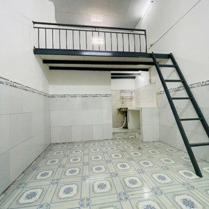 phòng trọ có gác cao, cực thoáng, ngay cầu vượt linh xuân, ngay làng đại học thủ đức