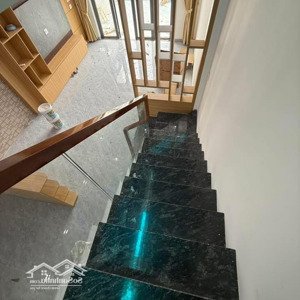 Bán Nhà 2,5 Tầng đường 5m5- Hoà Xuân- Cẩm Lệ Nhà Kiên Cố Chắc Chắn, Full Nội Thất