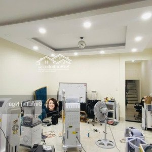 mặt tiền, ngang khủng 5m, sẵn dòng tiền 15tr/tháng, hiệp phú, chỉ 8.6 tỷ
