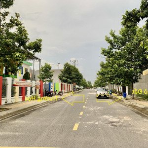 Cần Vốn Bán Gấp Lô đất đẹp Ngay đối Diện Trường Học, Công Viên - Tân Uyên, Bình Dương