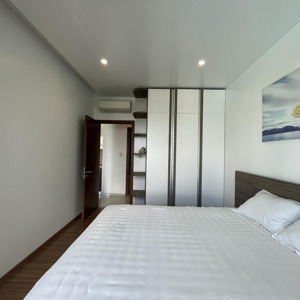 cho thuê căn hộ pearl plaza 2pn 101m2 đủ nội thất. liên hệ 