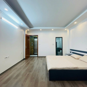 bán nhà hồ tùng mậu, cầu giấy, 6t, thang máy vip, 3pn, đủ công năng, ô tô 3 bước, giá 9 tỷ