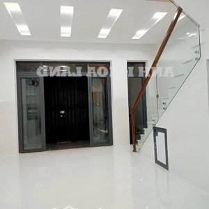 hàng thơm nhà 3 tầng mặt tiền sát hoàng diệu 2 ngang 5m thu nhập 25tr/ tháng
