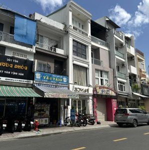 toà nhà văn phòng - huỳnh văn bánh - 102m2 - 5tầng (6,9x15m) - 21,5 tỷ, dòng tiền 71.5 tr / th