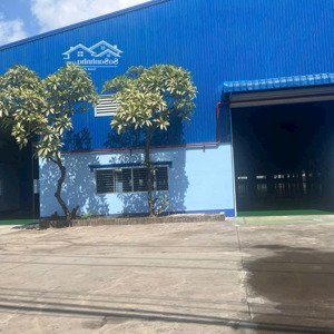 cho thuê kho xưởng bàu bàng, bd, tổng diện tích 6100m2 dt xưởng 4300m2. lh 