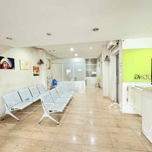 Cho Thuê Nhà Nguyên Căn 200m2, Mặt Tiền đường Trường Chinh