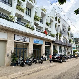 Cho Thuê Shop House Mặt Tiền đường Nguyễn đình Chiểu | 1 Trệt - 1 Lửng - 3 Lầu