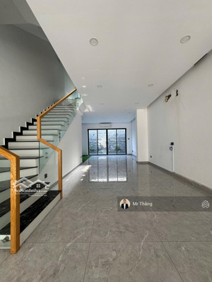 cho thuê nguyên căn văn phòng, sàn trống, dtsd 345m2, giá 45tr/th, thạnh mỹ lợi q.2, lh 