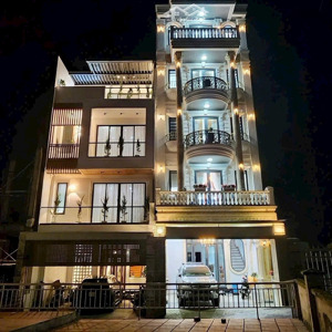 Bán Nhà 6 Tầng Phù đổng Thiên Vương, P8, đà Lạt