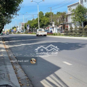 bán căn góc 2 mặt tiền khu phố tây - đường nguyễn thiện thuật cách biển chỉ 300m