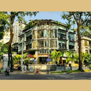 Bà Tôi Kẹt Tiền !!! Biệt Thự 20m Vỉew Sông - Bình Lợi - Bình Thạnh(20x16m) 3 Lầu Giá Chỉ 32 Tỷ