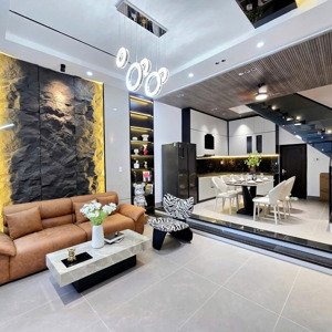 Mình Cần Cho Thuê Căn Nhà đẹp 3 Tầng Full Nội Thất Cao Cấp Núi Thành, Quận Hải Châu