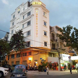 lời ngay 9 tỷ! bán góc 2mt nguyễn tri phương -7x16m - hầm+ 6 tầng- hdt 196 triệu- giá chỉ 47 tỷ