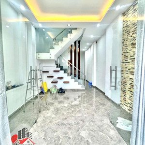 Nhà 2 Lầu 4 Phòng Ngủ , đường Lê Văn Quới, Bình Tân. Lh 