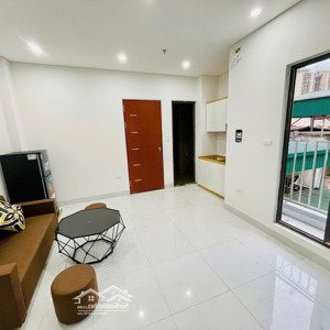 cho thuê căn 2 ngủ 1 khách ở nguyễn ngọc vũ,trung hoà,cầu giấy. máy giặt riêng,sofa