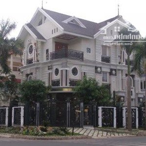 chính chủ bán lô góc biệt thự resco cổ nhuế 236m2 mặt tiền 30m, thiết kế đẹp, cho thuê hay ở đều ok