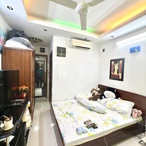 Bán nhà gần khu Bàu Cát_Trần Mai Ninh Tân Bình, 4 Tầng, 73m2, sát mặt tiền, Ở ngay, 8.75 tỷ