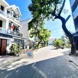 nhà vip 1t3l, có gara ô tô, mặt tiền đường 12m tiện ở/ văn phòng/kinh doanh- gần phạm văn đồng